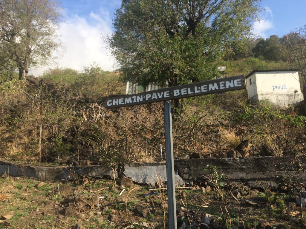 panneau indication chemin de Bellemène
