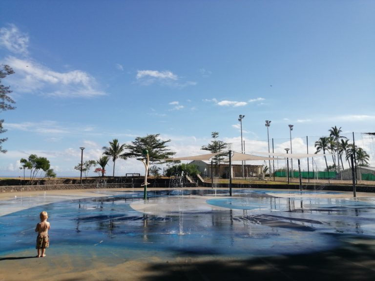 Jeux d'eau au front de mer de sait Paul à La Réunion
